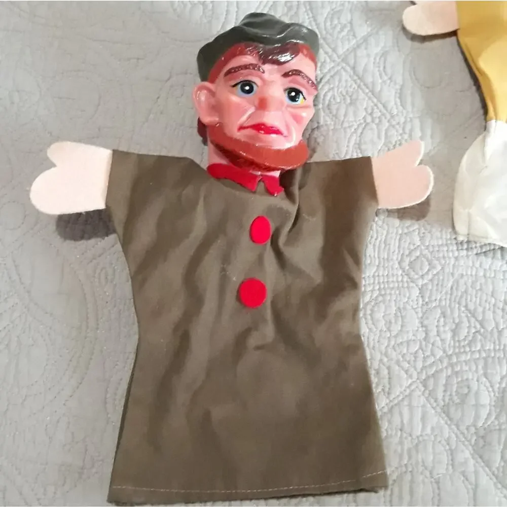 Mr Rodgers Neighborhood Hand Puppets Brown Yellow Vintage Style Folk Characters - Picture 6 of 10
